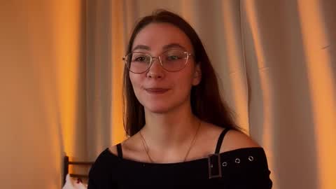 Snapshot of lovelycoupleforyou chatting on December 3, 6:17 pm Solfiro online show from December 3, 6:17 pm