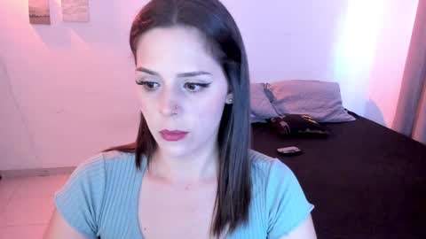 Snapshot of lovelydollyxx_ chatting on January 28, 8:15 pm lovely online show from January 28, 8:15 pm