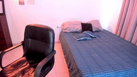 Snapshot of lovelydollyxx_ chatting on February 3, 8:35 pm lovely online show from February 3, 8:35 pm