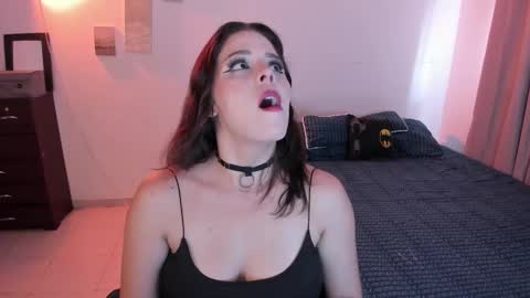 Snapshot of lovelydollyxx_ chatting on February 26, 8:22 pm lovely online show from February 26, 8:22 pm