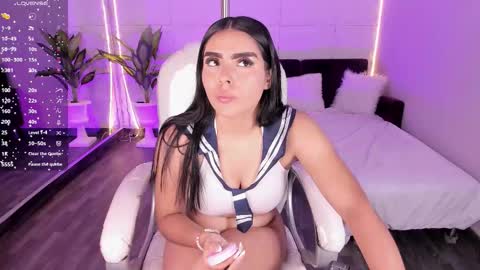 Lovely online show from November 12, 5:13 pm