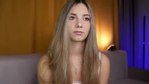 lovelygracee online show from April 4, 2:47 pm