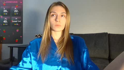 Snapshot of lovelykatea chatting on December 1, 4:29 pm Kate only online show from December 1, 4:29 pm