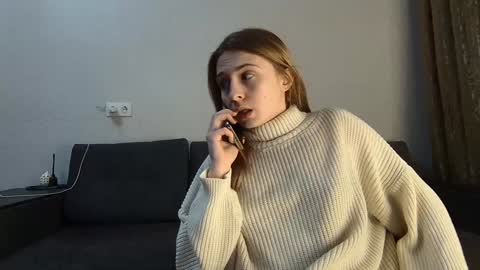 Snapshot of lovelykatea chatting on January 22, 3:40 pm Kate only online show from January 22, 3:40 pm