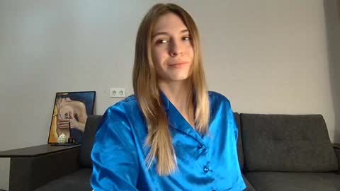 Snapshot of lovelykatea chatting on January 30, 12:06 pm Kate only online show from January 30, 12:06 pm