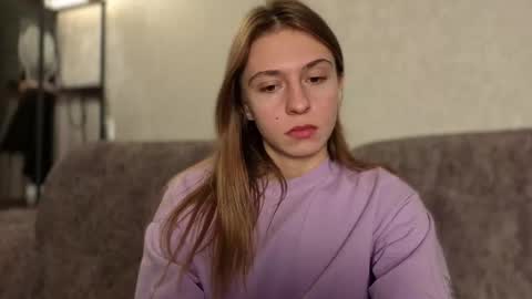 Snapshot of lovelykatea chatting on November 15, 12:02 pm Kate only online show from November 15, 12:02 pm