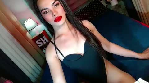Snapshot of lovelymiss_shyna11 chatting on November 22, 8:57 am lovelymiss_shyna11 online show from November 22, 8:57 am