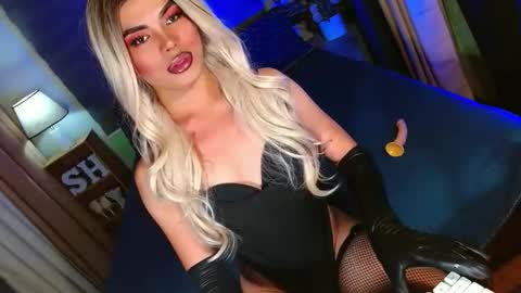 lovelymiss_shyna11 online show from December 22, 11:29 am