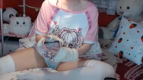   Lisa Cherry  online show from February 20, 1:25 am