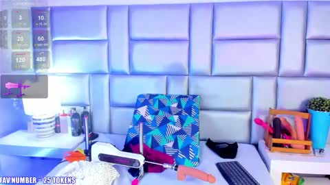 Nicky online show from November 22, 1:10 pm