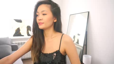 kim online show from March 5, 10:11 am