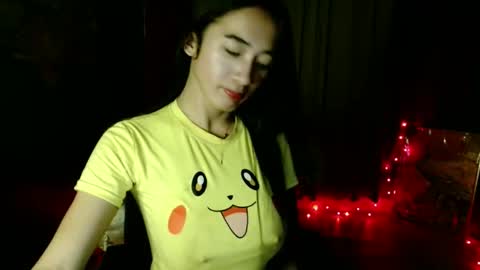 Snapshot of lovelypetite143 chatting on February 21, 5:25 pm lovelypetite143 online show from February 21, 5:25 pm