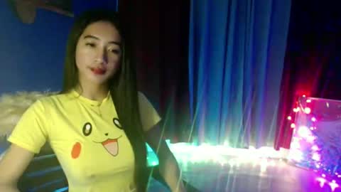Snapshot of lovelypetite143 chatting on March 10, 5:18 pm lovelypetite143 online show from March 10, 5:18 pm