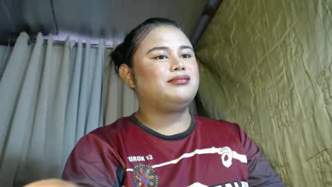 Snapshot of lovelypinaychubsx chatting on January 21, 8:52 am lovely online show from January 21, 8:52 am