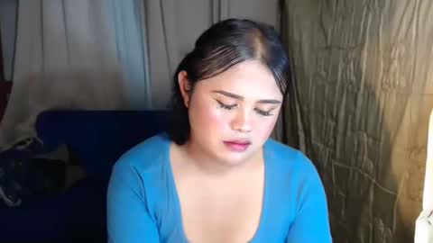 Snapshot of lovelypinaychubsx chatting on March 10, 2:37 pm lovely online show from March 10, 2:37 pm