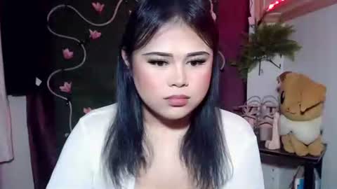 Snapshot of lovelypinaychubsx chatting on November 22, 9:30 am lovely online show from November 22, 9:30 am