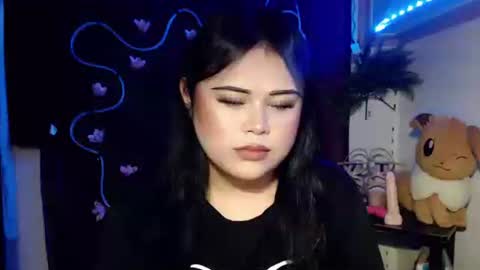 Snapshot of lovelypinaychubsx chatting on November 25, 1:00 pm lovely online show from November 25, 1:00 pm