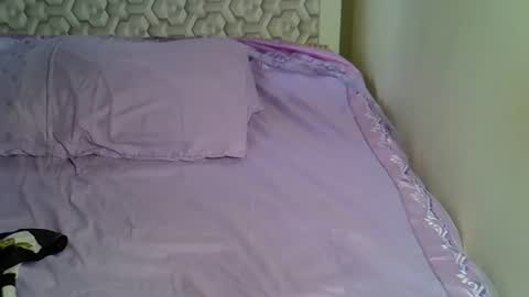 lovelytin online show from November 30, 1:04 pm