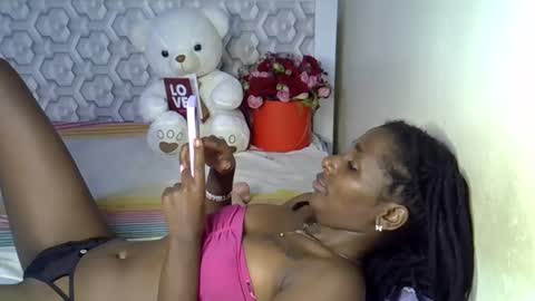 lovelytin online show from February 15, 9:22 pm