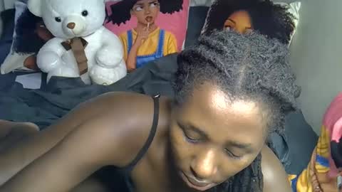 lovelytin online show from March 4, 2:56 pm