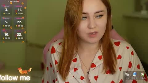 Snapshot of lovelyybell chatting on November 22, 3:22 pm B E L L online show from November 22, 3:22 pm