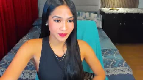 Snapshot of lovemarie19x chatting on September 30, 5:12 am pauleen online show from September 30, 5:12 am