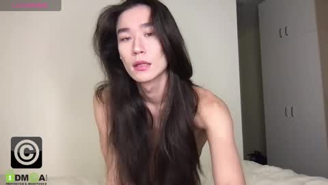 Snapshot of lovememore000 chatting on February 26, 5:39 pm Mikie online show from February 26, 5:39 pm