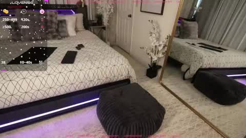 Snapshot of lovemoscarlett chatting on January 28, 2:31 pm Scarlett online show from January 28, 2:31 pm