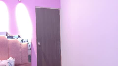 L O V E  online show from March 28, 11:43 am