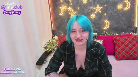 Snapshot of lover_emmy chatting on December 16, 5:54 pm Emmy online show from December 16, 5:54 pm