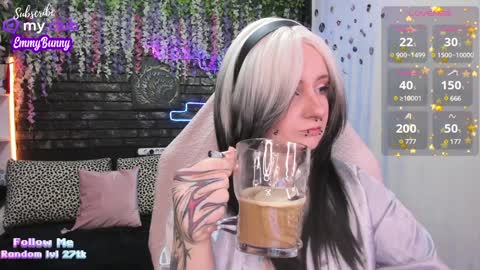 Snapshot of lover_emmy chatting on February 4, 4:29 pm Emmy online show from February 4, 4:29 pm