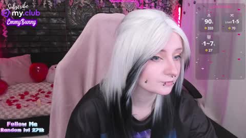 Snapshot of lover_emmy chatting on February 8, 3:42 pm Emmy online show from February 8, 3:42 pm