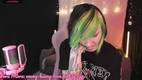 Snapshot of lover_emmy chatting on October 26, 2:45 pm Emmy online show from October 26, 2:45 pm