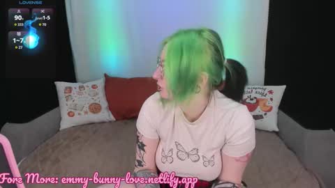 Snapshot of lover_emmy chatting on November 9, 4:38 pm Emmy online show from November 9, 4:38 pm