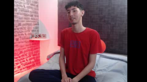 loverisu online show from February 22, 8:31 pm