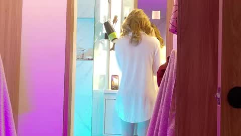 LovesKingdom online show from April 21, 11:38 am