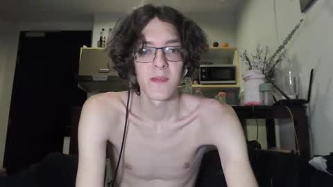 Snapshot of lovesomecookies chatting on September 23, 12:41 pm LovesomeCookie online show from September 23, 12:41 pm