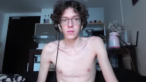 Snapshot of lovesomecookies chatting on October 14, 7:09 am LovesomeCookie online show from October 14, 7:09 am