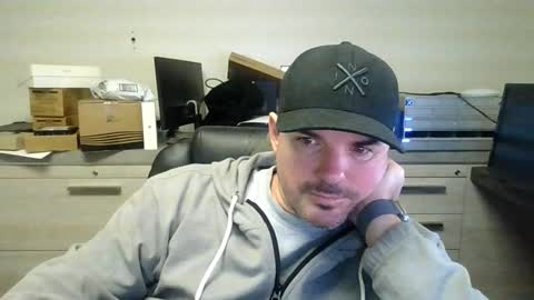 Snapshot of lovetofps chatting on January 9, 6:47 pm Love2Game online show from January 9, 6:47 pm