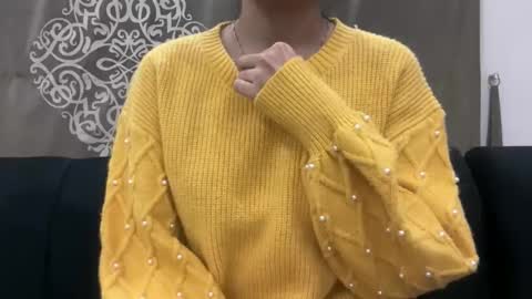 lovevibes5 online show from December 3, 9:35 pm