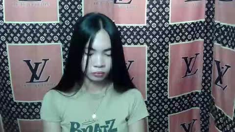 Snapshot of loving_rhean chatting on November 13, 1:26 am loving_rhean online show from November 13, 1:26 am