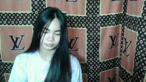 Snapshot of loving_rhean chatting on November 28, 10:45 pm loving_rhean online show from November 28, 10:45 pm