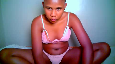lovly_kam online show from October 24, 7:54 pm