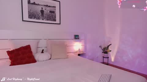    .       online show from September 9, 9:09 am