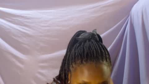 Snapshot of loyalcutick chatting on January 8, 7:24 am loyalcutic online show from January 8, 7:24 am