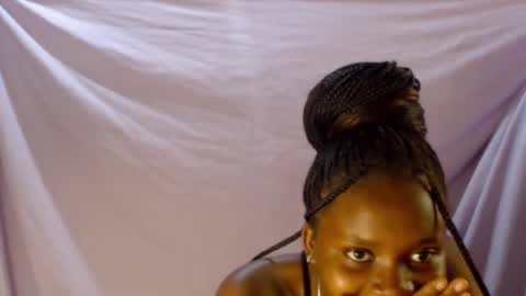 Snapshot of loyalcutick chatting on January 10, 7:35 am loyalcutic online show from January 10, 7:35 am