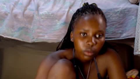 Snapshot of loyalcutick chatting on January 18, 10:39 am loyalcutic online show from January 18, 10:39 am