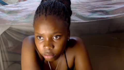 Snapshot of loyalcutick chatting on January 22, 7:25 am loyalcutic online show from January 22, 7:25 am