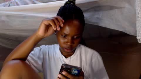 Snapshot of loyalcutick chatting on January 24, 7:08 am loyalcutic online show from January 24, 7:08 am