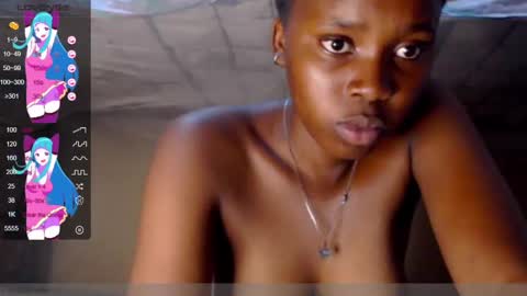 Snapshot of loyalcutick chatting on February 13, 3:29 am loyalcutic online show from February 13, 3:29 am